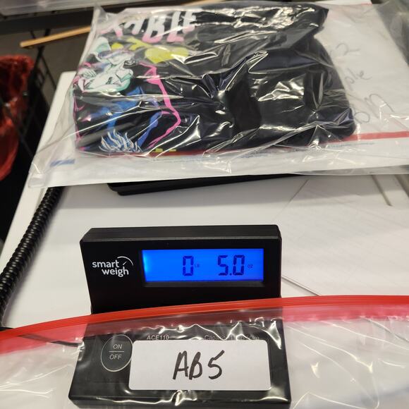 JOJO'S BIZARRE ADVENTURE SS T Shirt Womens S Black Multi Diamond Is Unbreakable - Picture 10 of 10